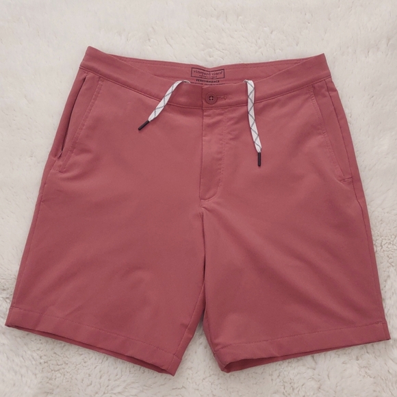 Vineyard Vines Other - VINEYARD VINES PERFORMANCE SHORT.